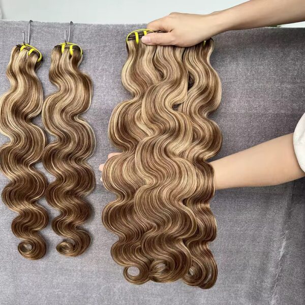 Brazilian Highlighted color body wave hair bundle - Image 3